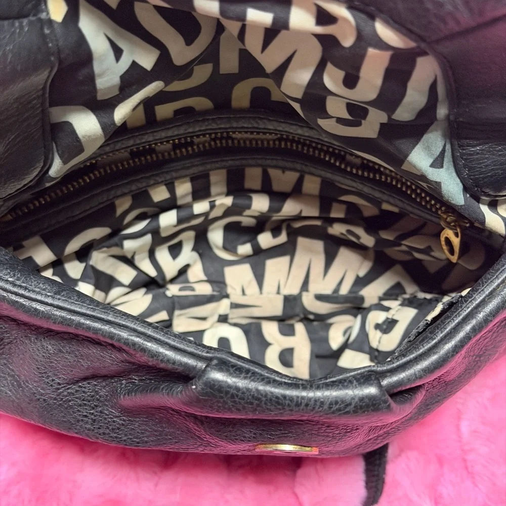 Marc Jacobs Black Leather Crossbody Bag with Gold Accents - Picture 4 of 5